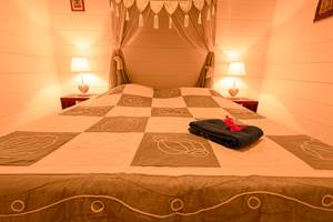 CHAMBRE YLANG 2 AVEC LIT 160 CM