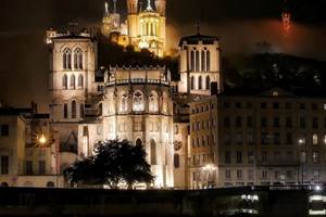basilique-fourviere-monument-visite-charly-lyon-tourisme