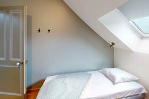 Gite-de-Myans-Bedroom