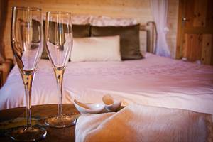 Cabane perchée spa champagne Toulouse.jpg