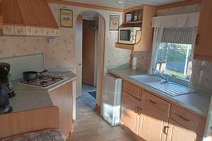 camping-la-perle-creuse-MH 4 personnes-Louisiane-cuisine