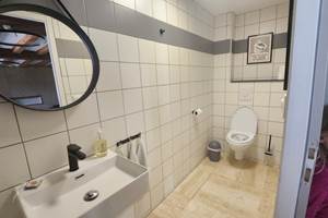Toilette indépendante au rdc