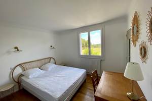 Grande chambre vue jardin