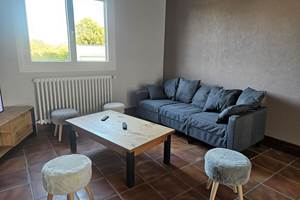 Le Quai d'Neuf — Gîte de groupe en Creuse (15 personnes) - 2ème salon - espace jeux