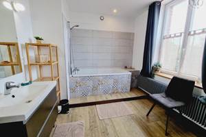 Un logement tout équipé pour un week-end ou une semaine de vacances entre amis  dans le Nord près de Lille