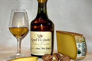 Vin Jaune du Jura, cepage savagin, vins de voile, bouteille Clavelin