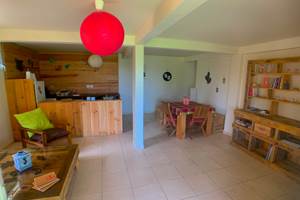 Grand séjour ouvert sur la terrasse