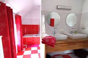 Baignoire / Douche  Double lavabos - WC  pour votre intimité