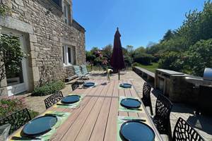 Grande terrasse pour les repas