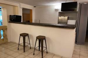 appart 102 - cuisine bar