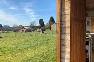 Les terres de la chouette, depuis la roulotte vue sur note habitation