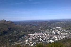 Le Clos Fleuri - Pic du Jer vue sur Lourdes