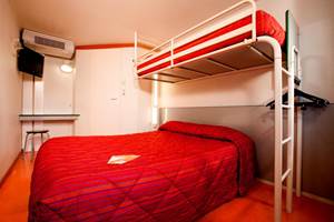 Chambre Triple (1 Lit Double et 1 Lit Simple)