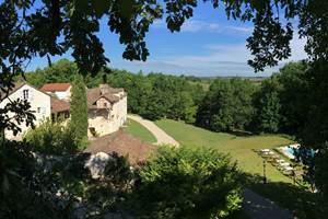 Vue du ciel, chambres et tables d'hôtes dans le Lot
