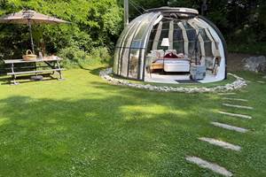 Escapade en amoureux dans une bulle avec spa privatif.