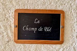 L'entrée de la chambre