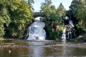 resized_Cascades et lacs naturels