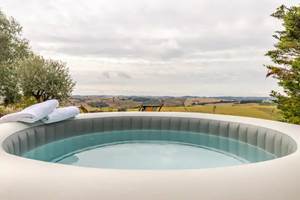 Jacuzzi