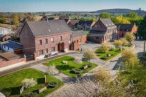notre maison sur la place de Thimougies