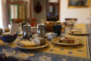 Petit Déjeuner " 100% Maison"