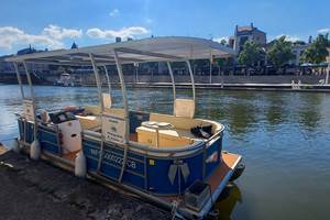 Le lor'un au quai avec son toit solaire