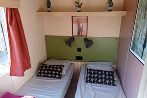 camping-la-perle-creuse-MH-4personnes-Arizona-chambre lits simples