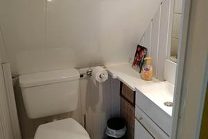 Cabinet de toilette 2° étage