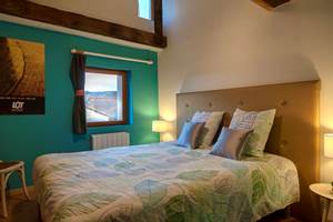 chambre grand lit
