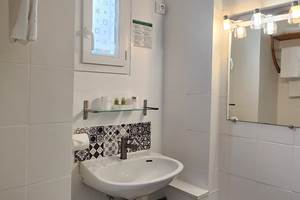 Chambre double confort au cœur de Biarritz