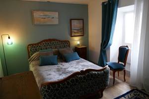 La chambre bleue lit double