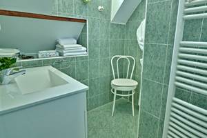 Salle de douche Chambre double Confort Le Pas de l' Âne Saint Ondras