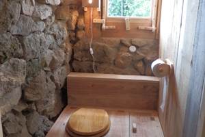 cabane ecolodge - toilettes sèches