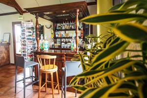 bar