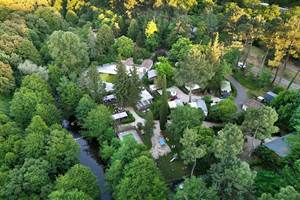 Camping l'orée des Cévennes vue aérienne