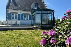 Maison vue du jardin