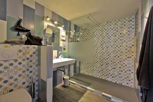 Une salle d'eau Causses