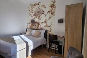 Chambre double confort au cœur de Biarritz