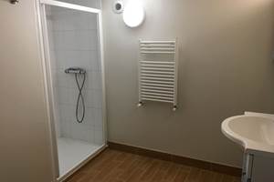 Salle d'eau - chambre familiale- RDJ (1)
