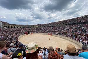 Spectacles dans les arènes de Nimes