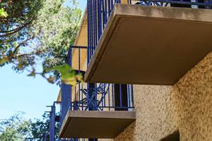 Balcon sur jardins hotel Ambeille
