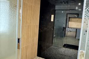 love-room-eden-de-roques-douche-sensorielle