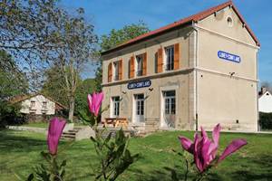 La Gare de Lurey Conflans, gîte et hébergements insolites en Champagne