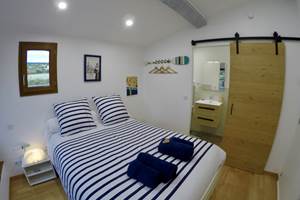 Chambre Océane Lit 140X190 avec sa salle de douche