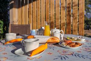 Petit-déjeuner sur votre terrasse