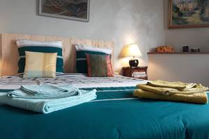 Une grande chambre d'hôte de charme