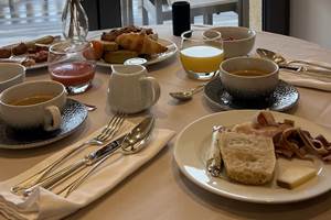 Petit-déjeuner à la Blanchie Haute