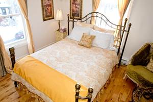 Chambre 04 IMG_9819 (Custom)