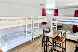 Gite-de-groupe-alsace-vosges-chalet-chambre-rez-de-jardin-2