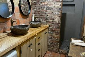 4bb7f9b0-cc21-4464-8d34-c1efad69258a