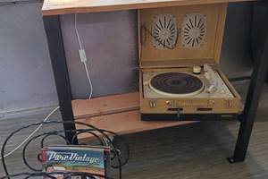 camping-la-perle-creuse-SchoolBus Crown-2personnes-intérieur2